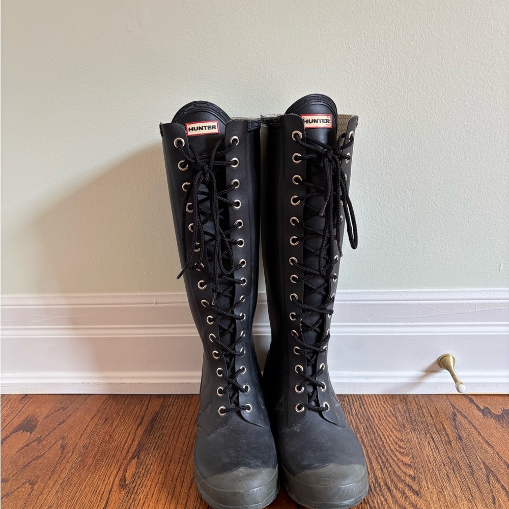 Hunter Black Lace-Up Boots with Durable Sole